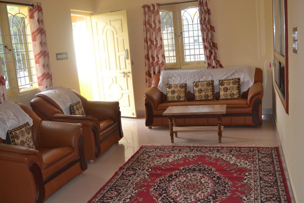 Manasvini Homestay-A Home In Mysore With Scenic View Eksteriør billede